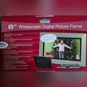 GiiNii 8" Wide-screen Digital Picture Frame